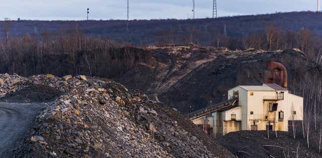 Energy used in mining can be harvested in order to reduce carbon