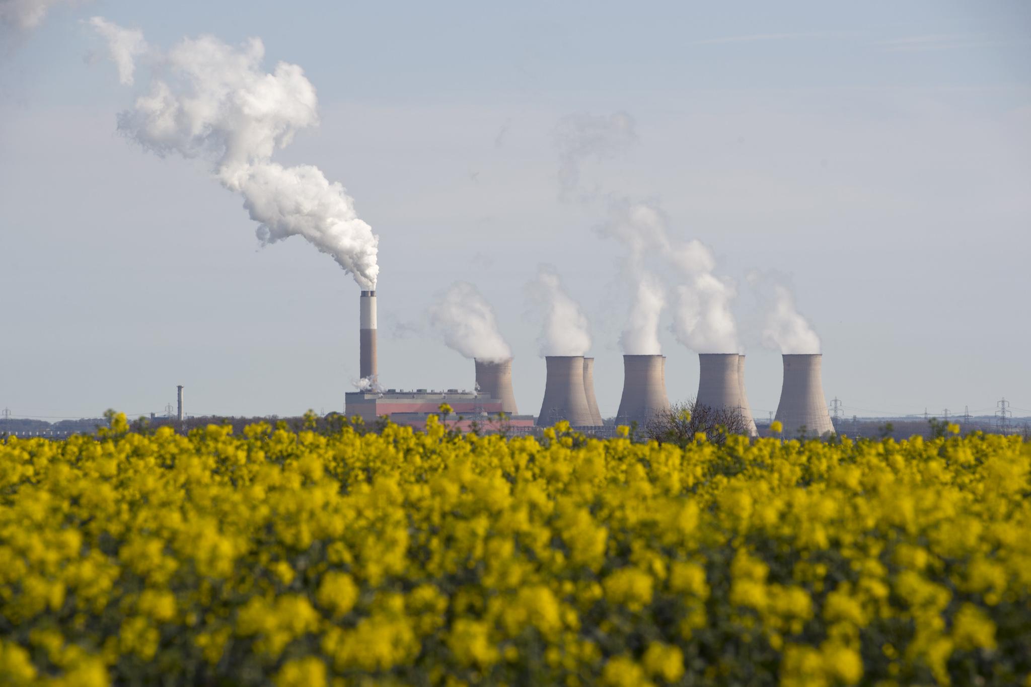 Cottam coal-fired power station in Nottinghamshire