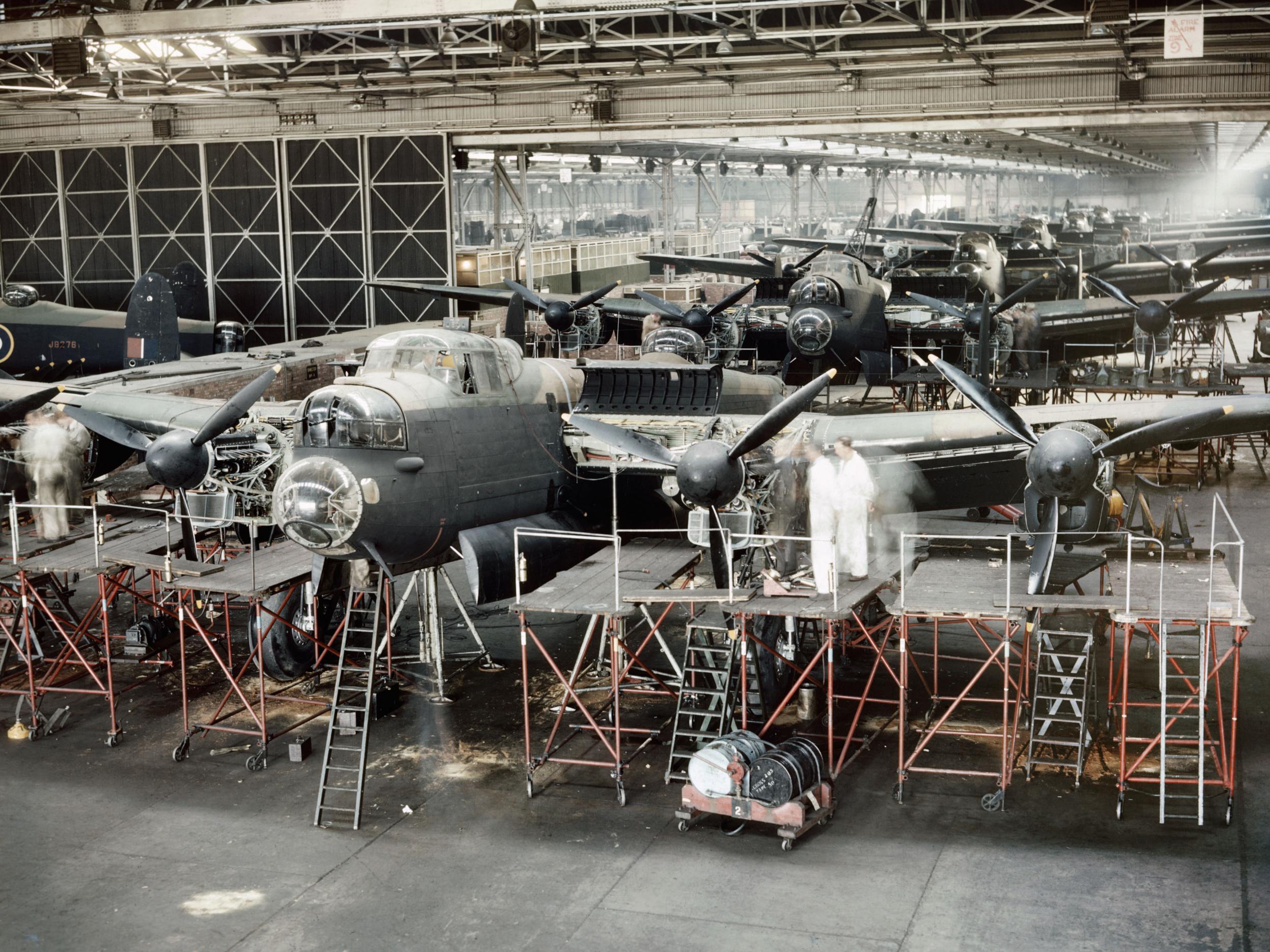 Lancaster bombers nearing completion in Avroís assembly plant at Woodford near Manchester, 1943 (Imperial War Museum )