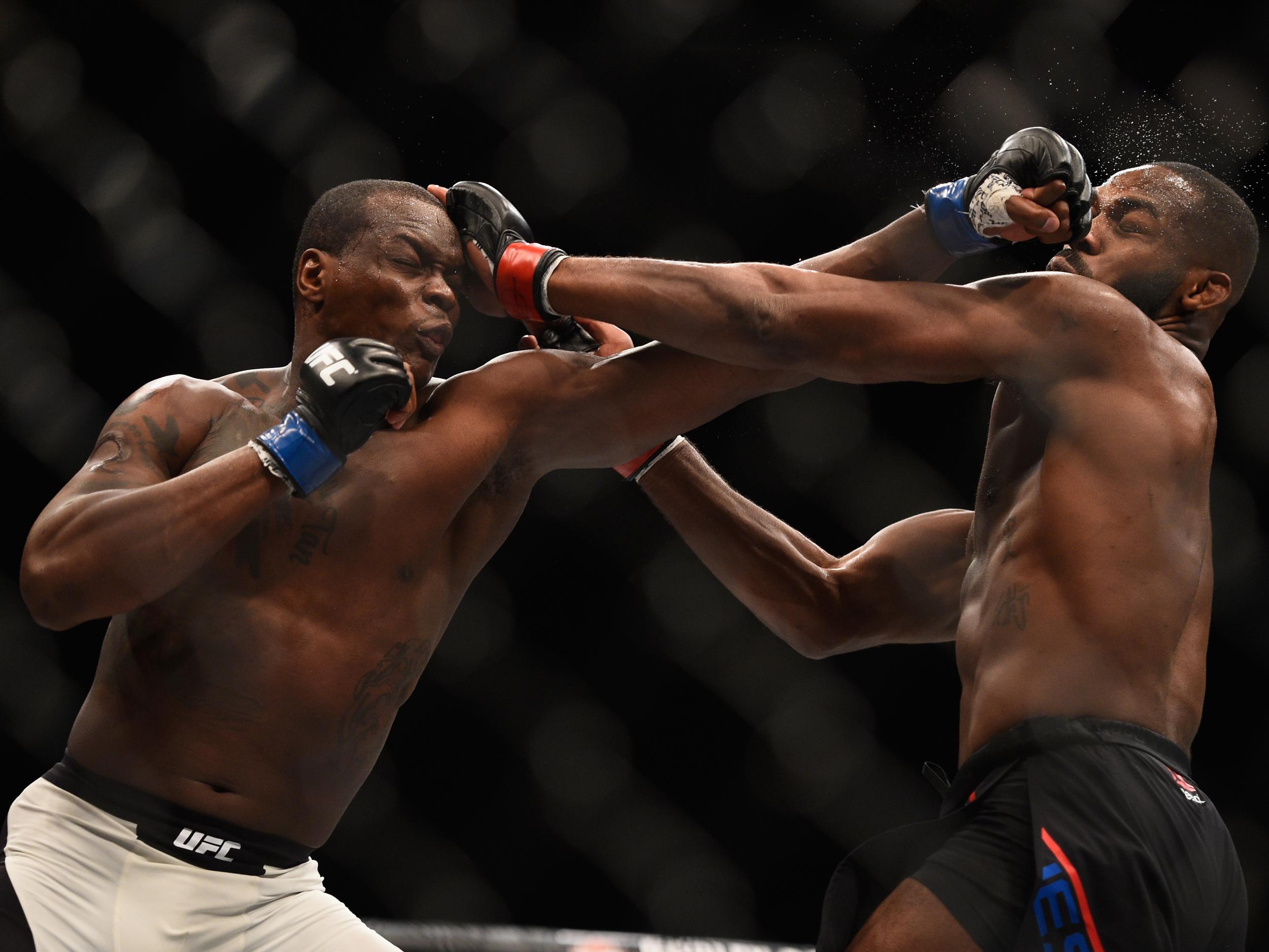 Saint Preux took Jones to five rounds last year