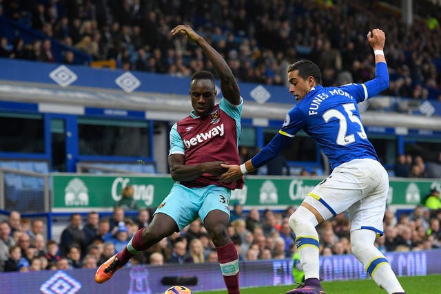 Everton and West Ham go head to head at the London Stadium