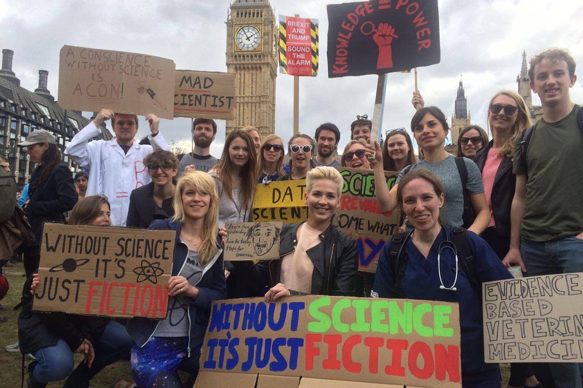 March for Science: Thousands turns out for London protest as part of ...