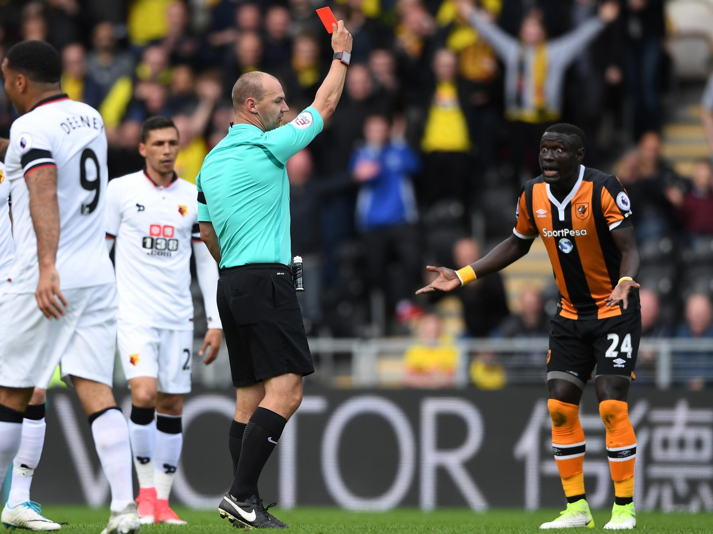 Niasse was stunned to see the red card