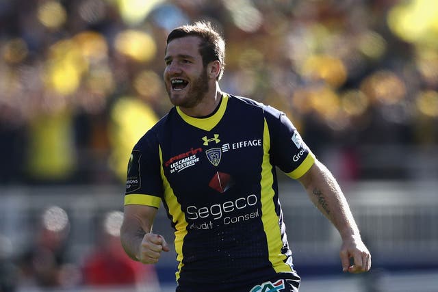 Two drop-goals from Camille Lopez secured victory for Clermont Auvergne