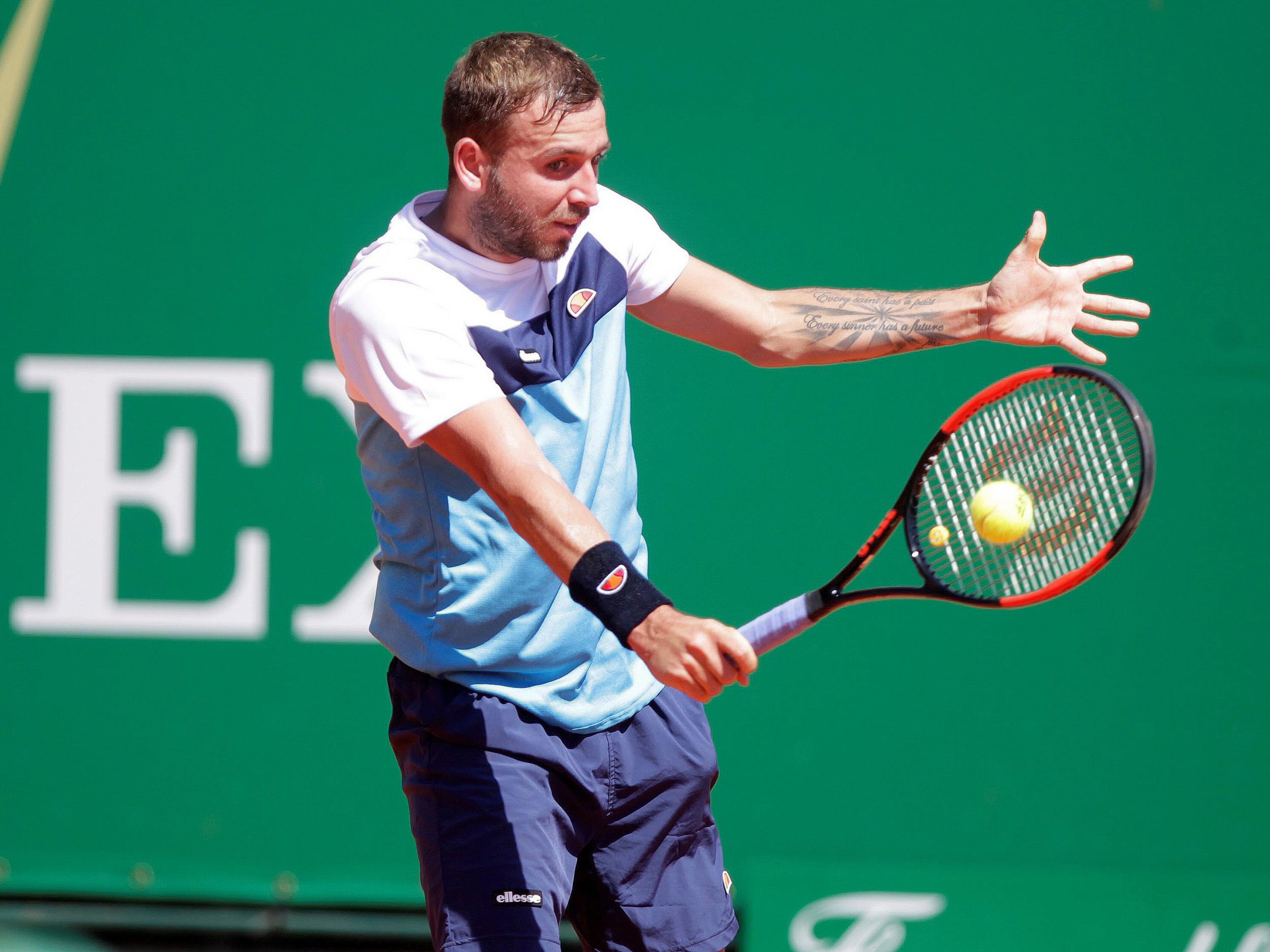 Evans held his nerve to move into the second round of the Barcelona Open