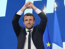 Macron visits Holocaust Museum to remind voters of NF's anti-Semitism