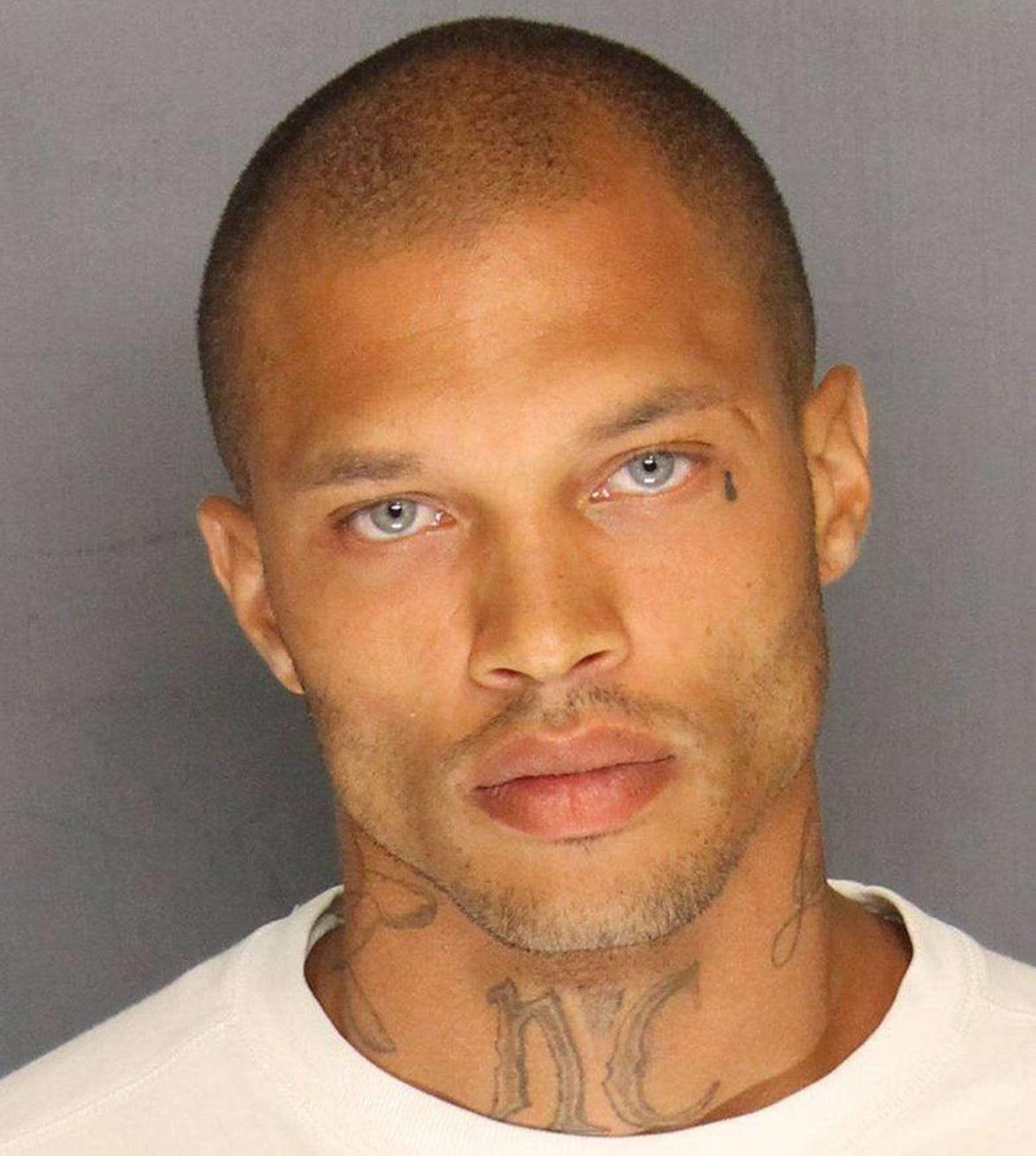 Jeremy Meeks Hot Felon Model Barred From Entering The Uk At Heathrow Airport The 