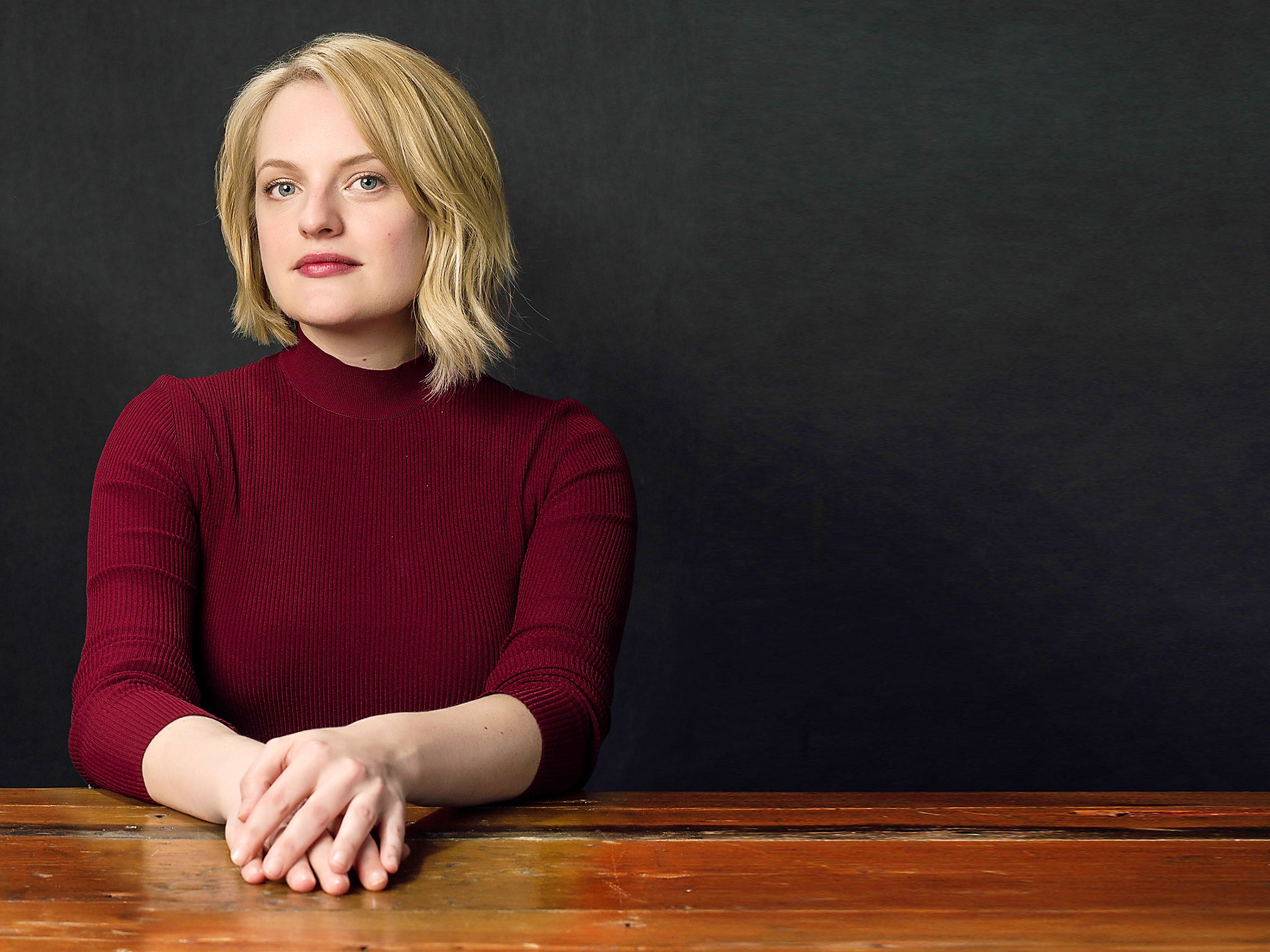 'Mad Men' actress Elisabeth Moss stars in ‘The Handmaid’s Tale’