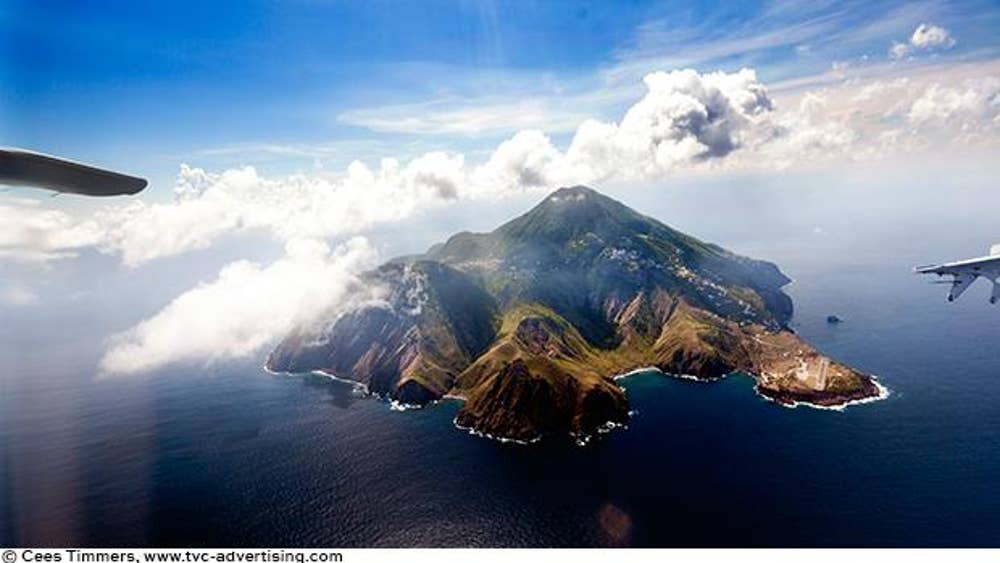 Saba airport