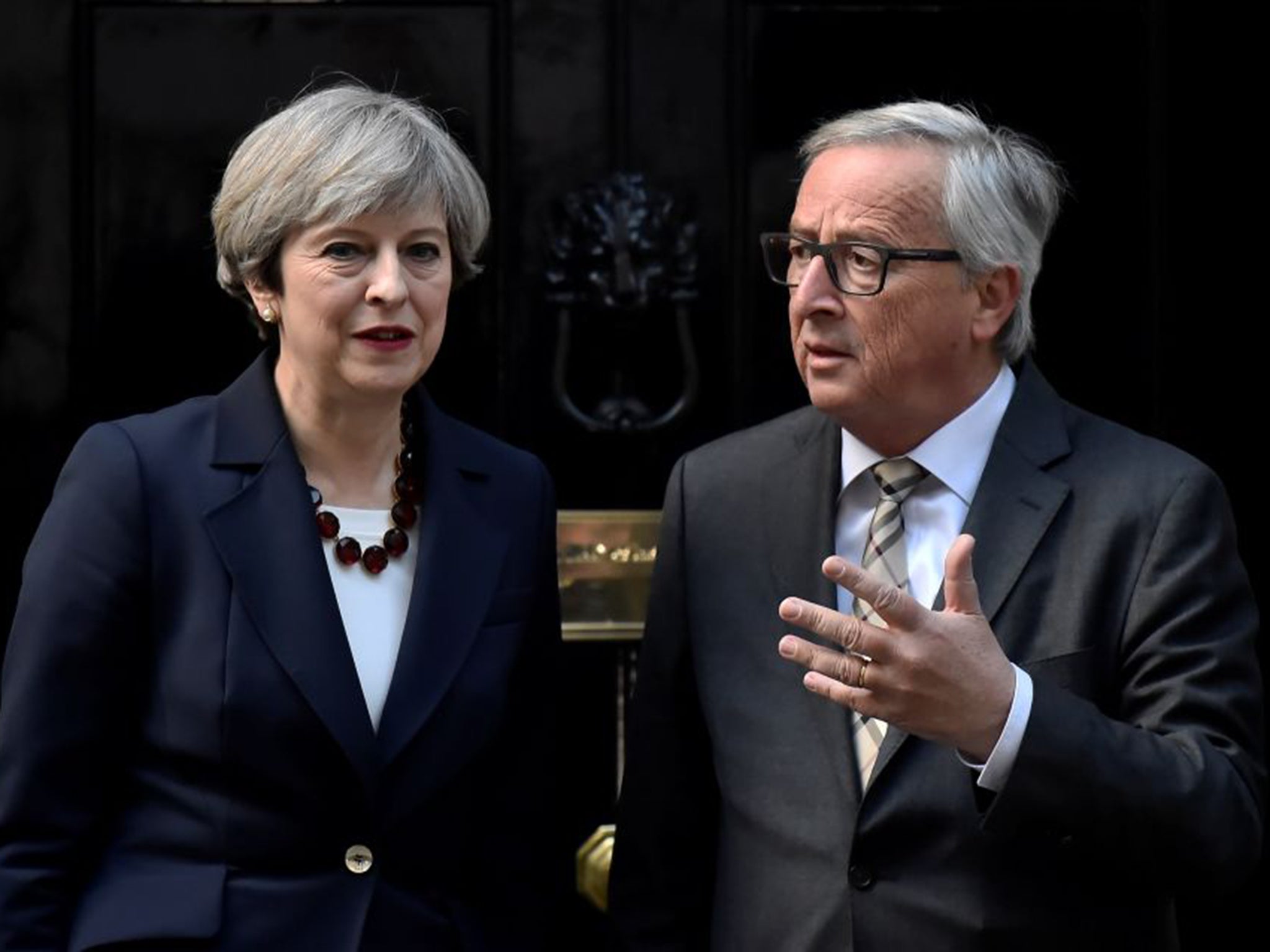 Theresa May welcomes Jean-Claude Juncker to Downing Street