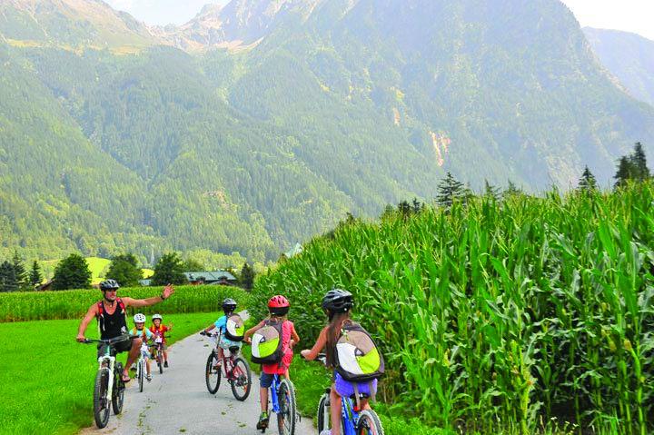 Mountain bike through the valleys in Tirol