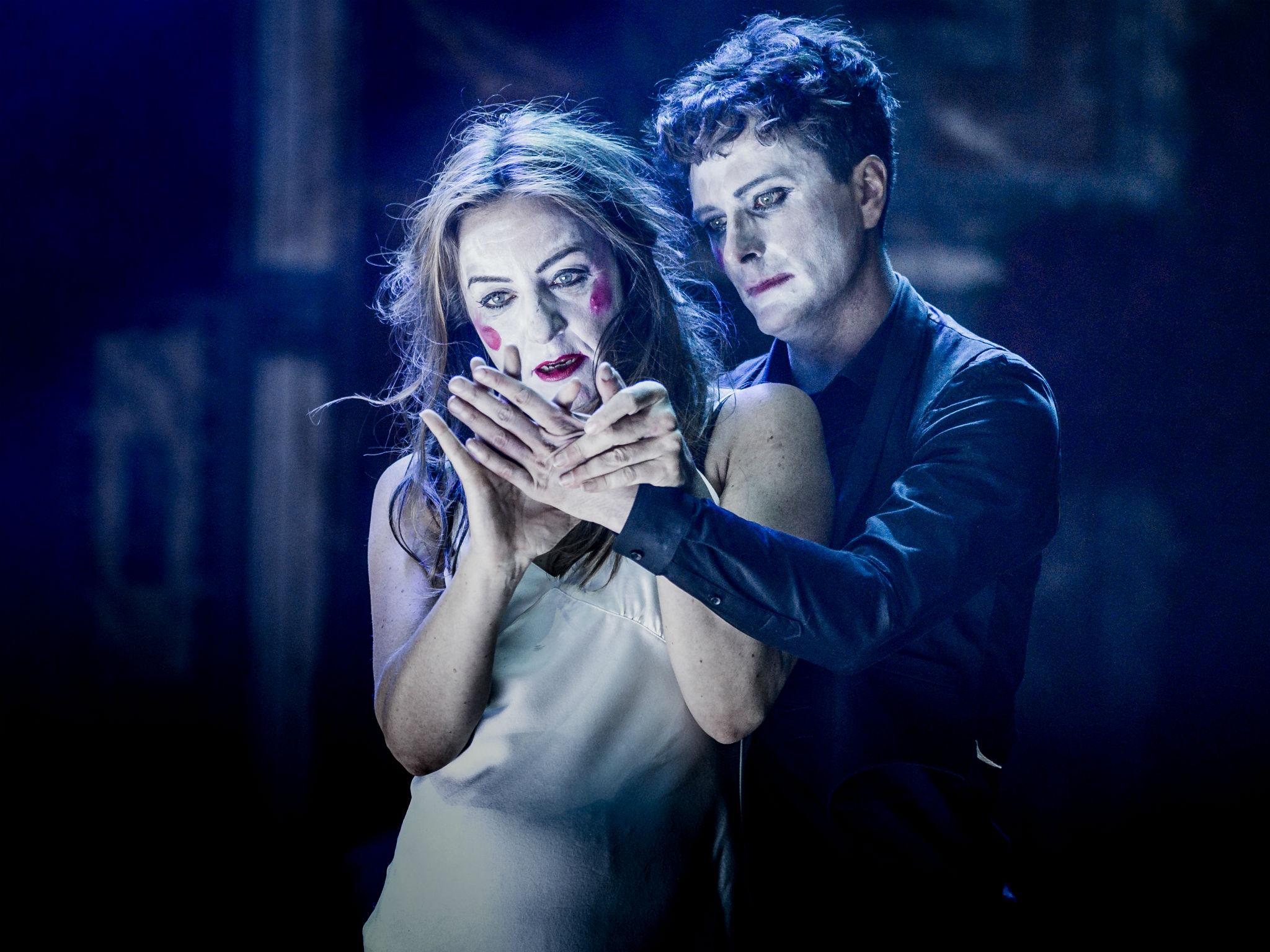 Kirsty Bushell as Juliet and Edward Hogg as Romeo in 'Romeo and Juliet' at the Globe