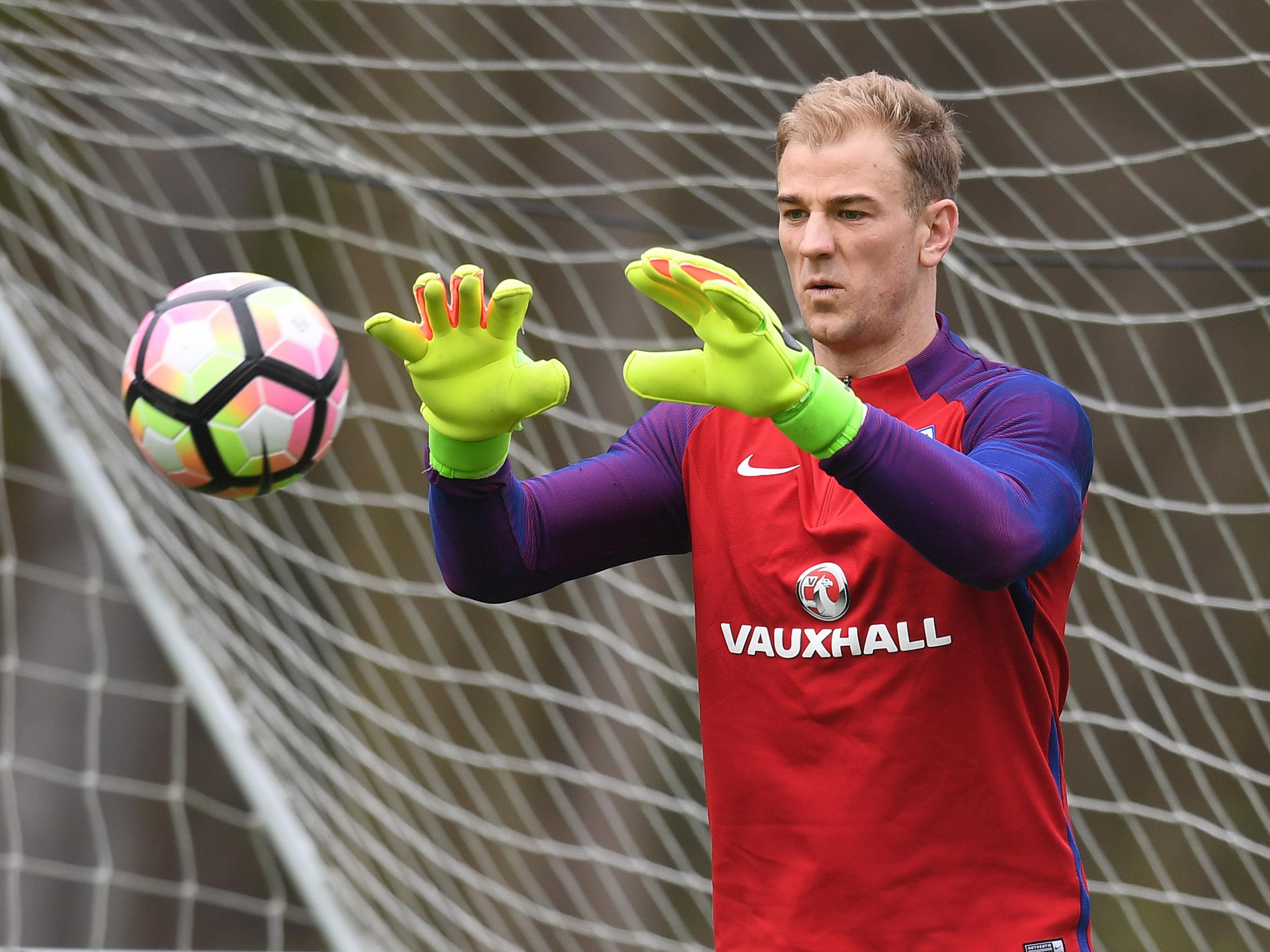Hart would consider a move to Old Trafford