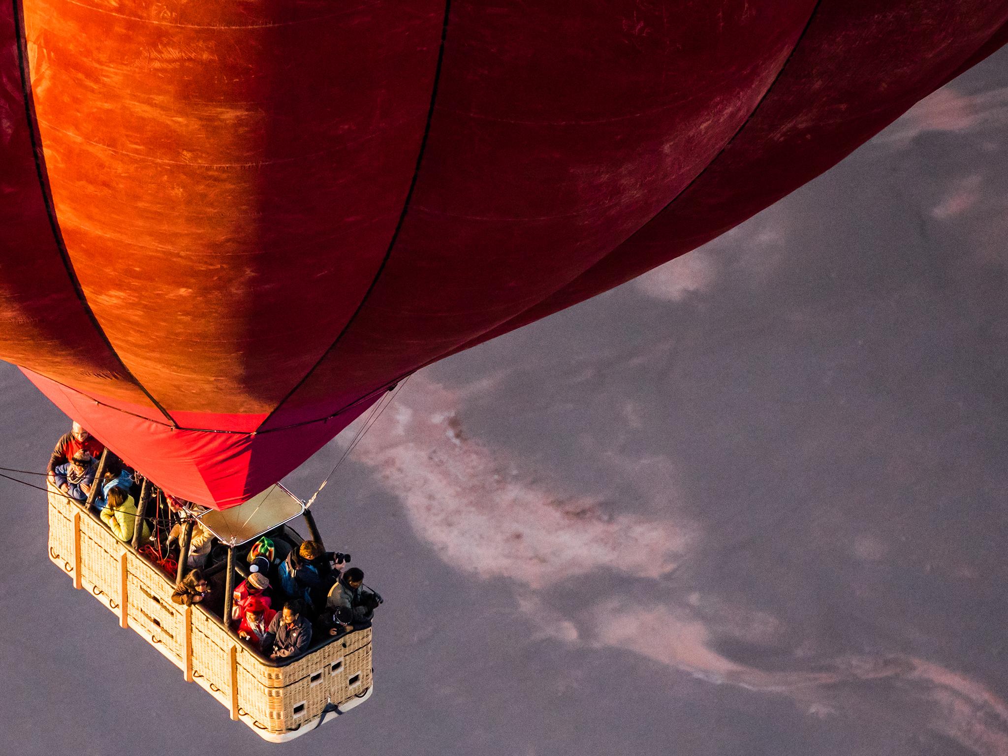 Cary Crawley has been flying hot air balloons for three decades (Ken Spence Photography )
