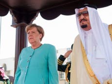 Angela Merkel arrives without headscarf in Saudi Arabia