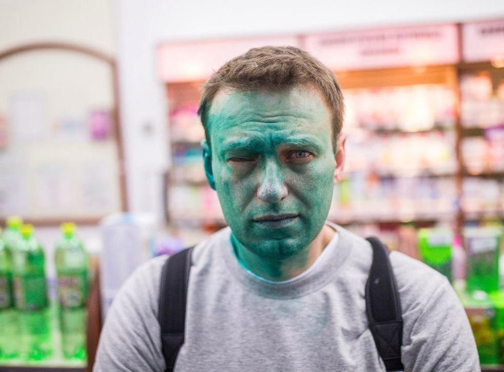 Unknown assailants threw green dye in political activist Alexei Navalny's face, resulting in chemical burns to his right eye