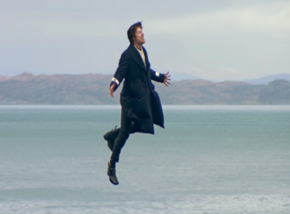 Harry Styles Reveals Video For Sign Of The Times Ahead Of Debut Album Release The Independent The Independent