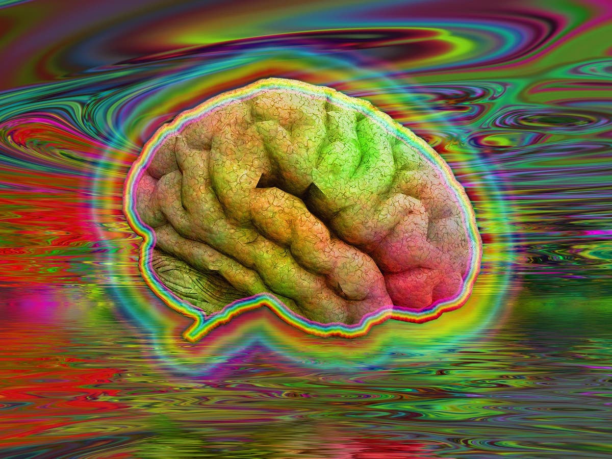 Реклама brain. Радужный мозг. Мозг психоделия. Психоделические картинки.