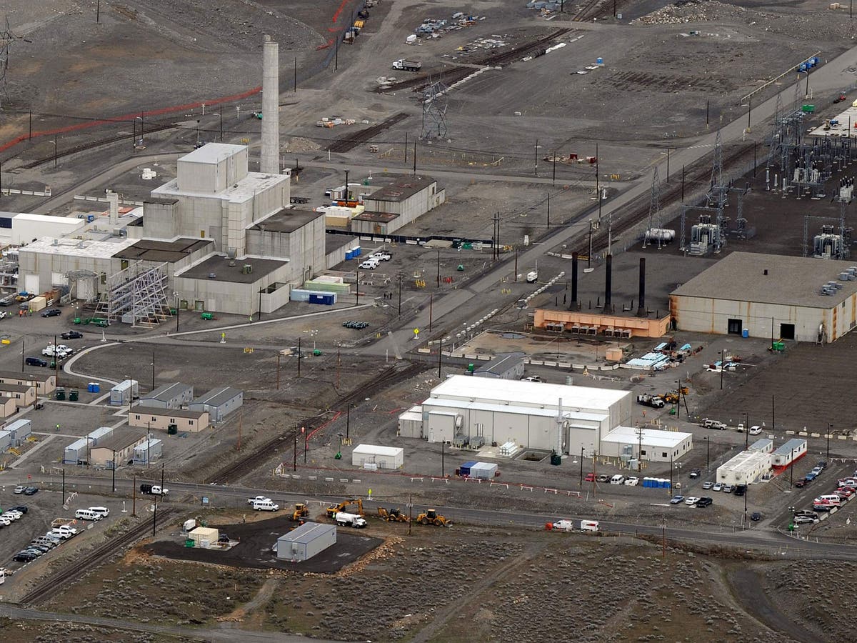 Hanford nuclear emergency Workers take cover at 'most toxic place in