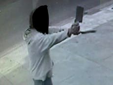 Man brandishes meat cleaver and threatens to kill Jews in kosher deli