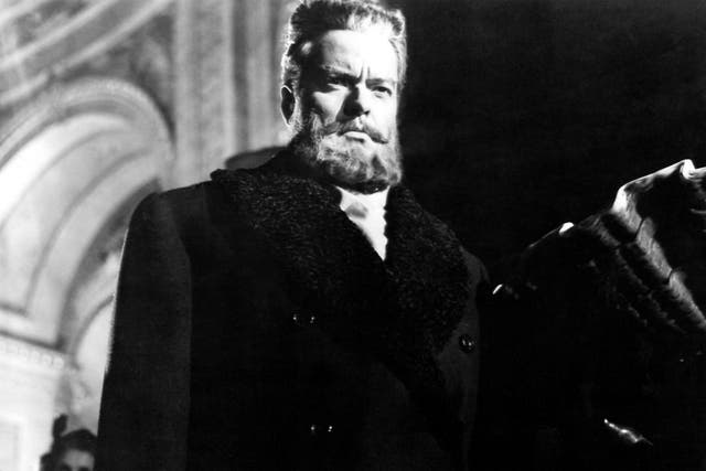Orson Welles as the wealthy Gregory Arkadin who has forgotten his past in 'Mr. Arkadin'