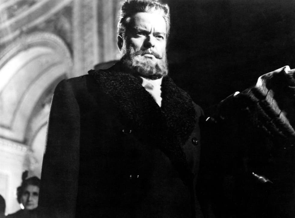 Orson Welles as the wealthy Gregory Arkadin who has forgotten his past in 'Mr. Arkadin'