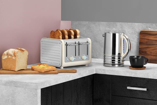 Dualit's architect kettle and four slice toaster range in canvas trim