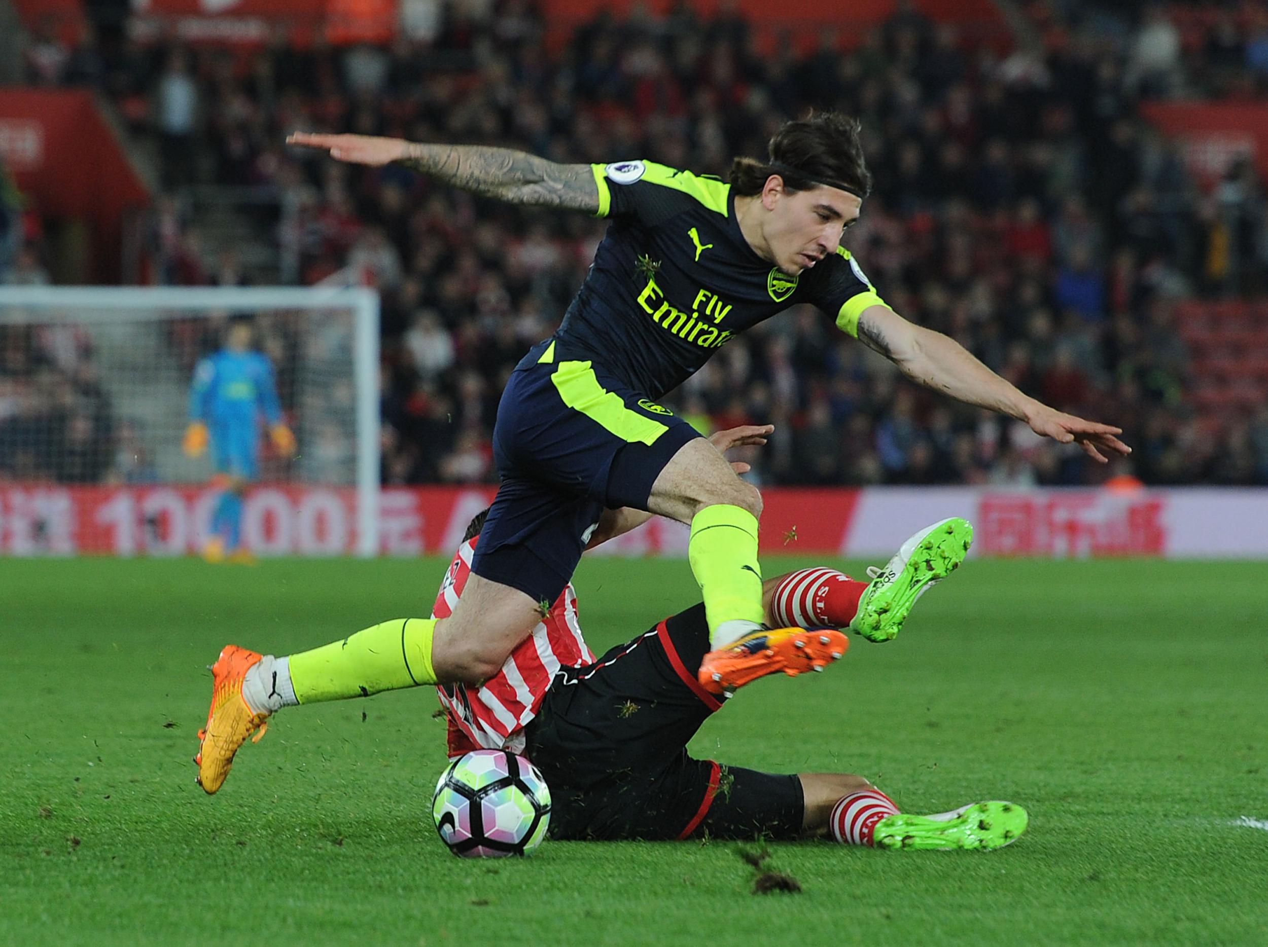 Bellerin did well after replacing Oxlade-Chamberlain in the first-half