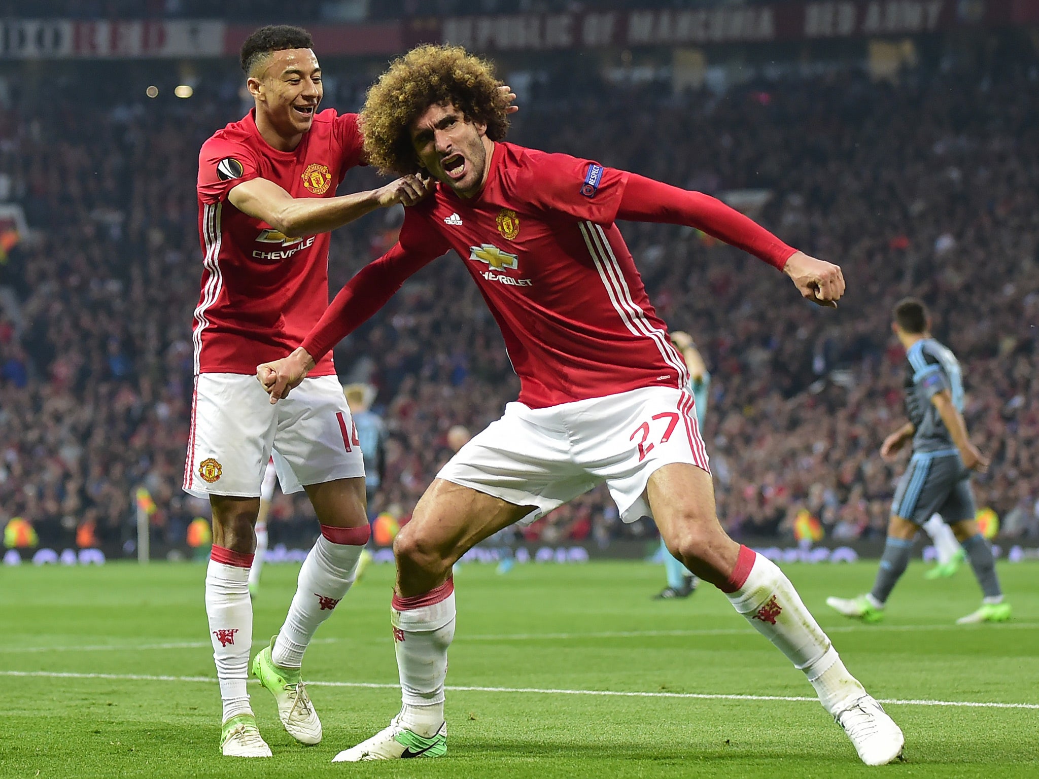 Marouane Fellaini doubled Manchester United's advantage with a first-half header