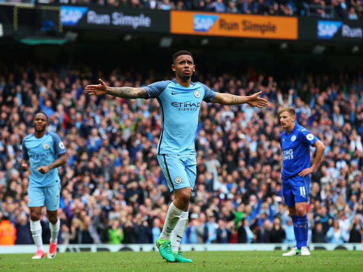 Manchester City see off Leicester to edge closer to Champions League