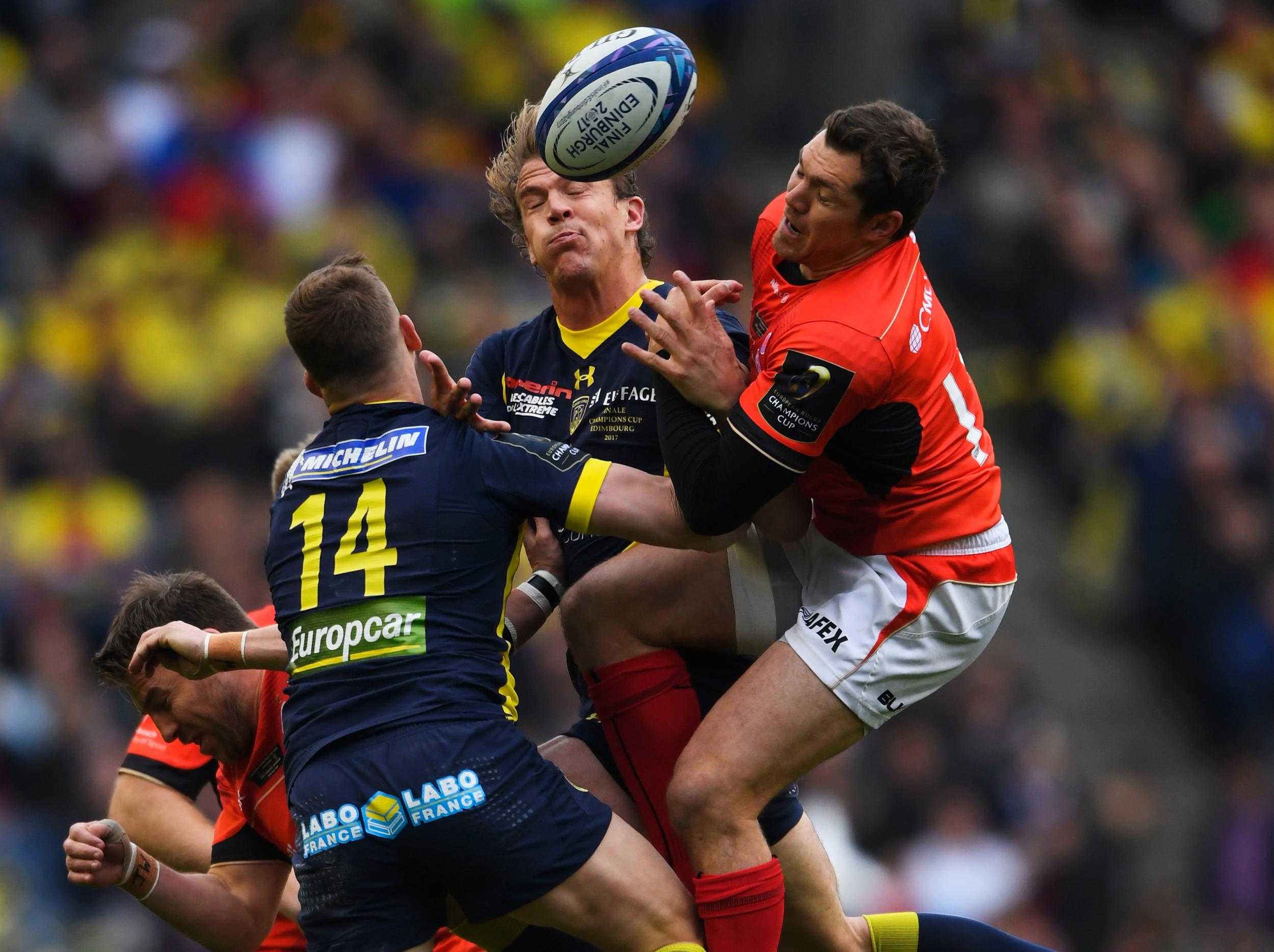 Relatively quiet against his former side. One notable play saw him flick a Lopez cross-field kick to Spedding, but otherwise did little of note.