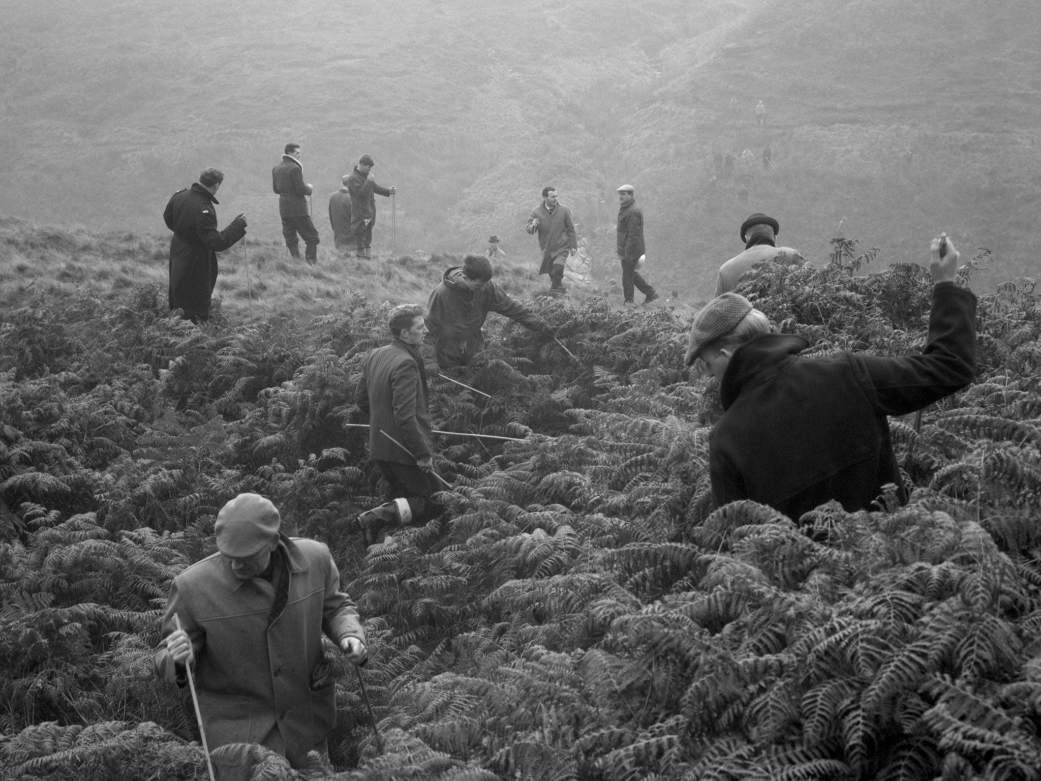 Police searching on Saddleworth Moor for Brady’s victims in 1965