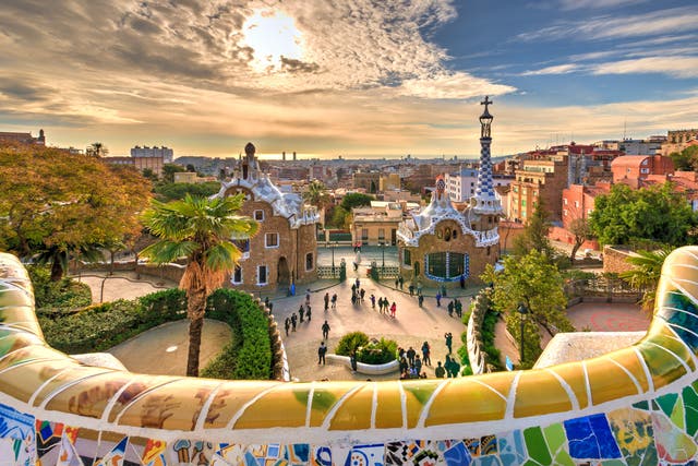 <p>To deter visitors to Barcelona’s Parc Güell, the 116 bus route has been ‘hidden’ from tourist maps </p>