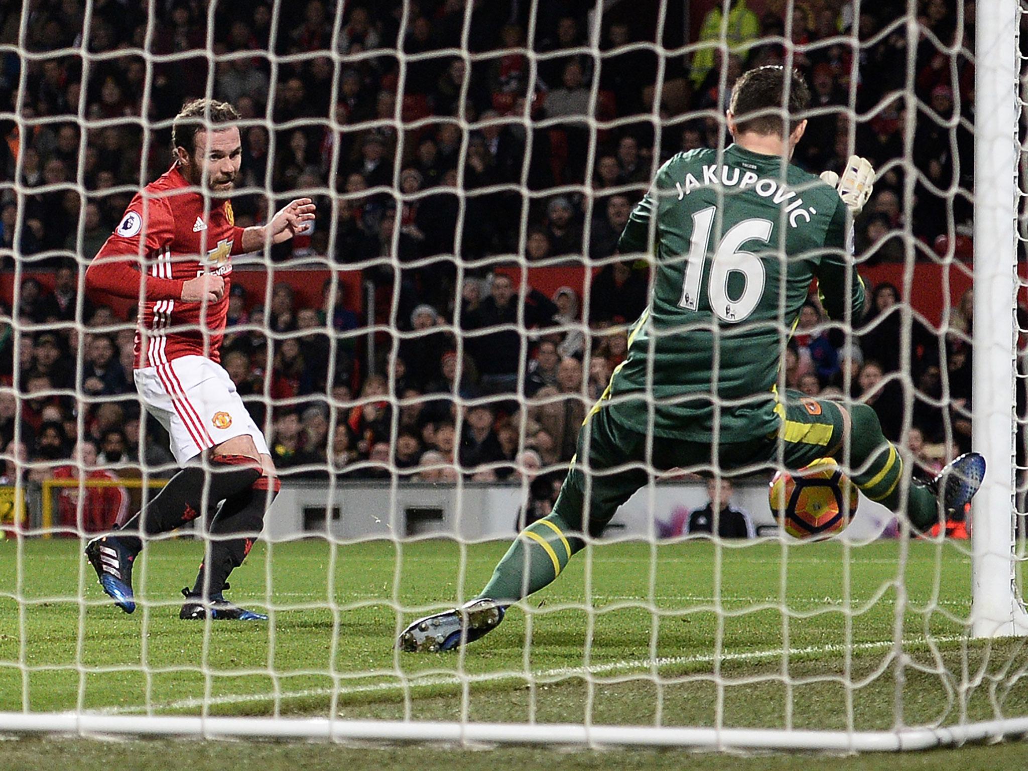 
Manchester United missed their chance to stay in the top four hunt 