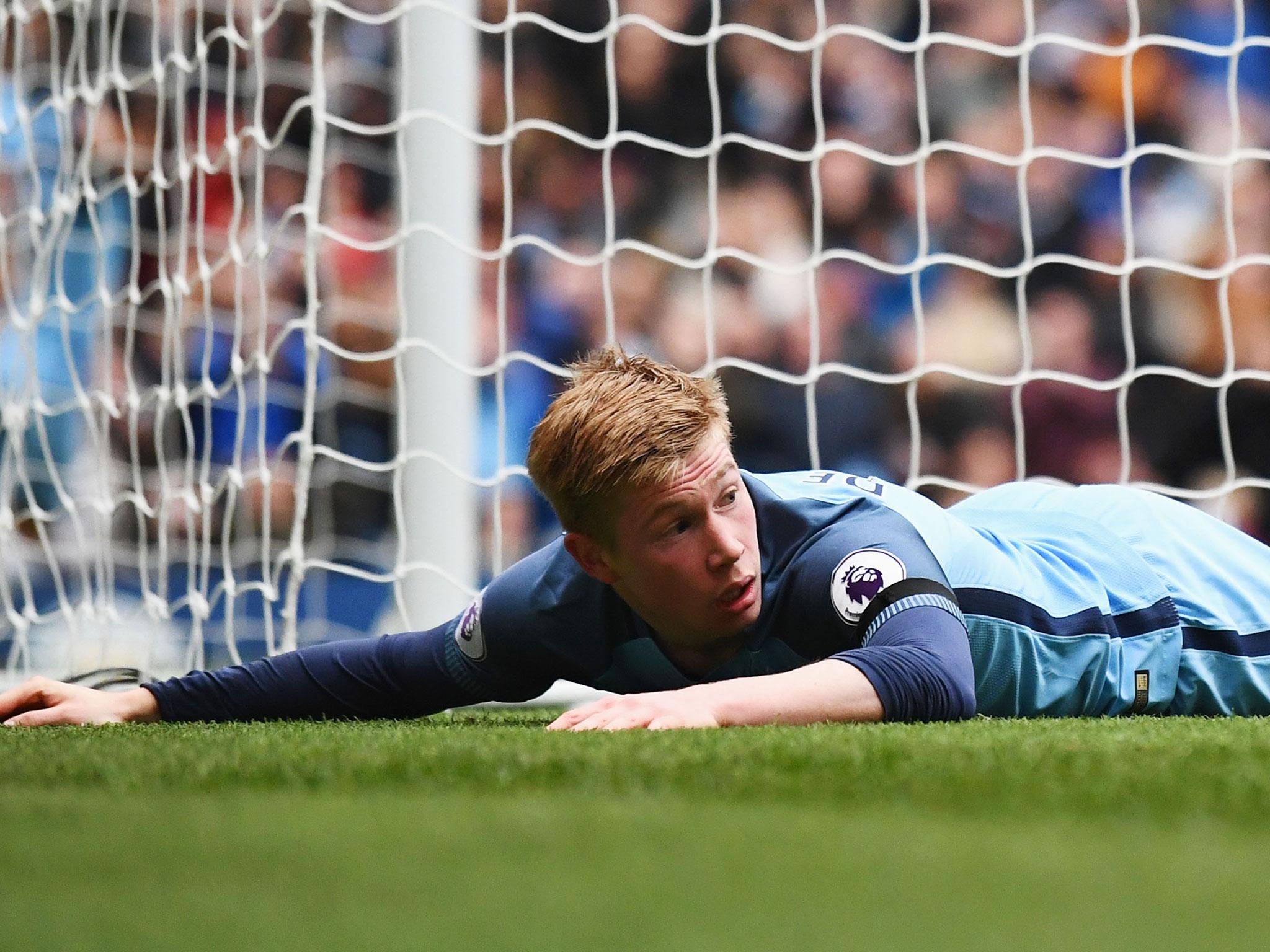 
Manchester City went on to lose after De Bruyne spurned the chance to go 2-0 up 