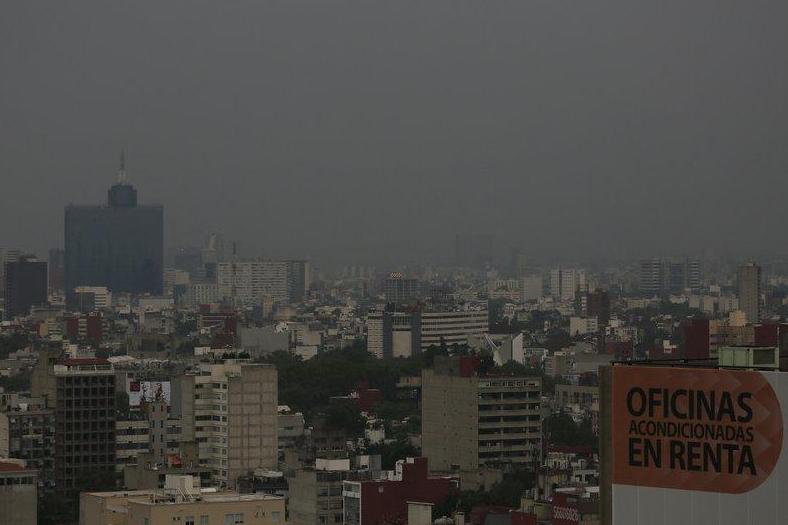 Thousands of cars banned from roads as Mexico City chokes in longest pollution alert for two decades - The Independent