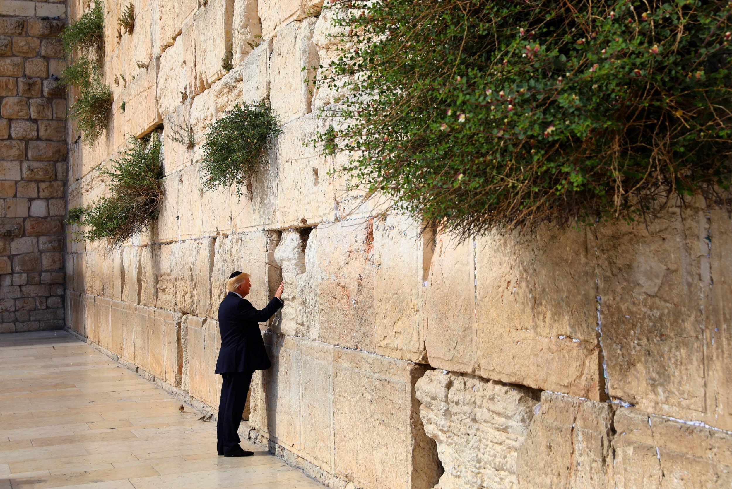 Trump's traveling press pool was separated, per tradition, by gender at the Western Wall