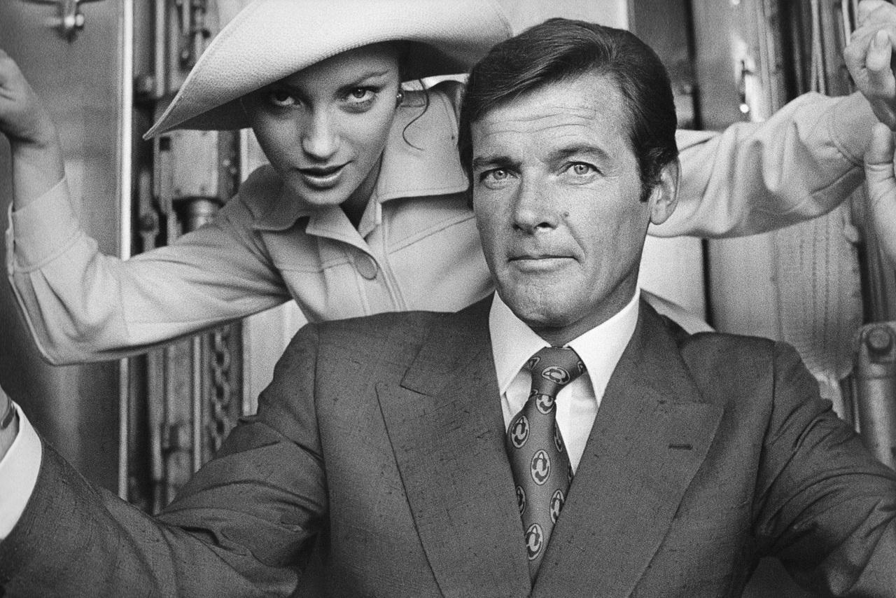 Roger Moore With Jane Seymour On The Live And Let Die 1973 Set Today Would Have Been Sir Roger S 90th Birthday Oldschoolcool