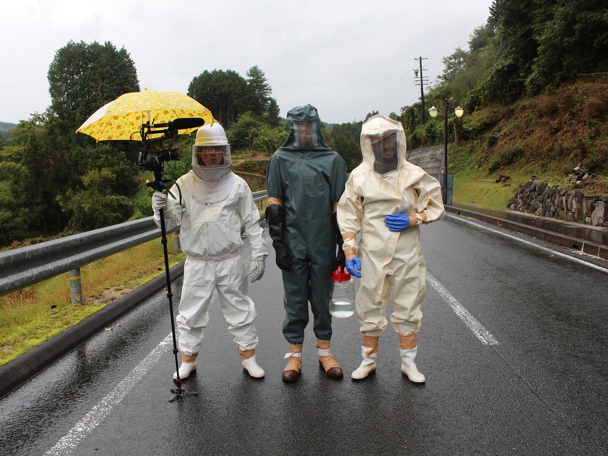 Roberto Flore and his team in Japan before hunting for giant hornets