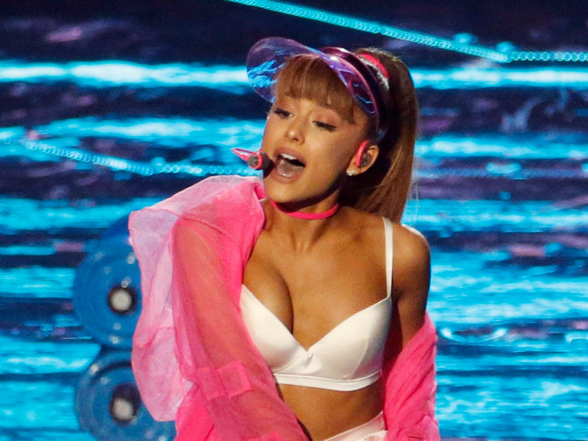Ariana Grande performs during the 2016 MTV Video Music Awards