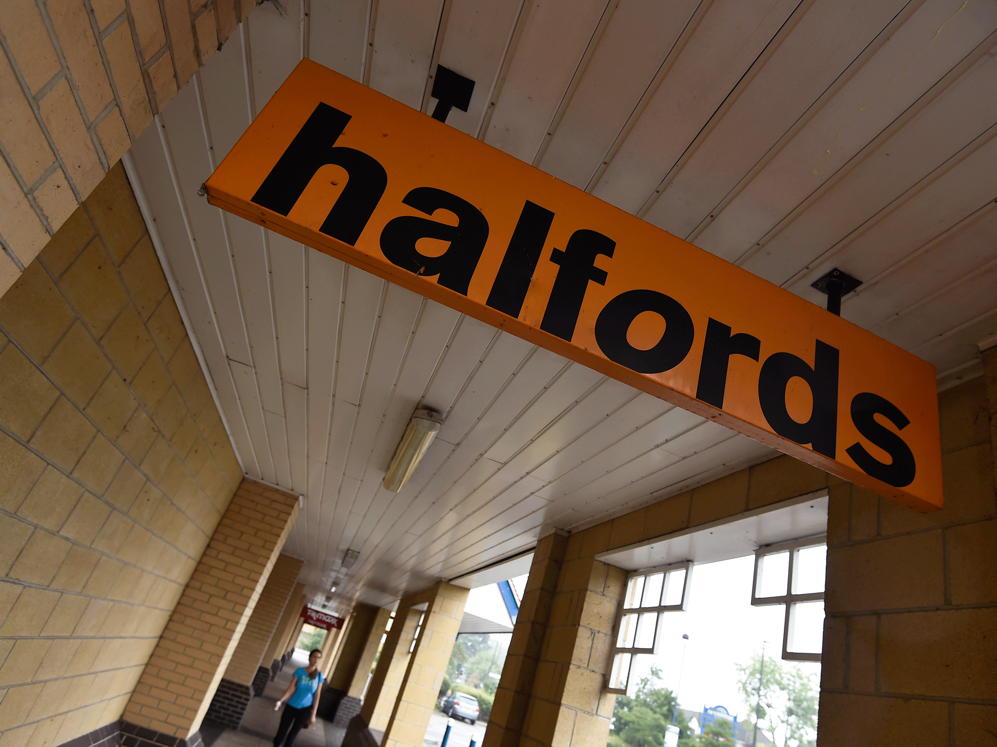 Can £20m turn Halfords into a 'service led super specialist'? 