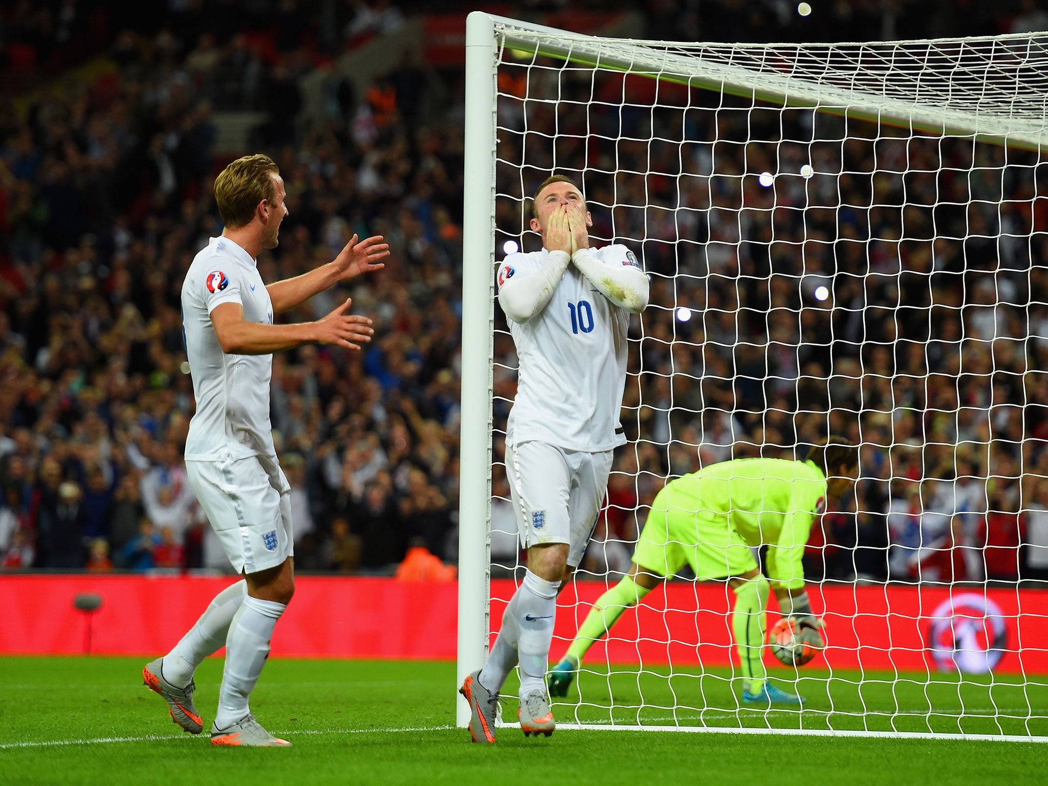 Rooney becomes England's leading all-time goalscorer