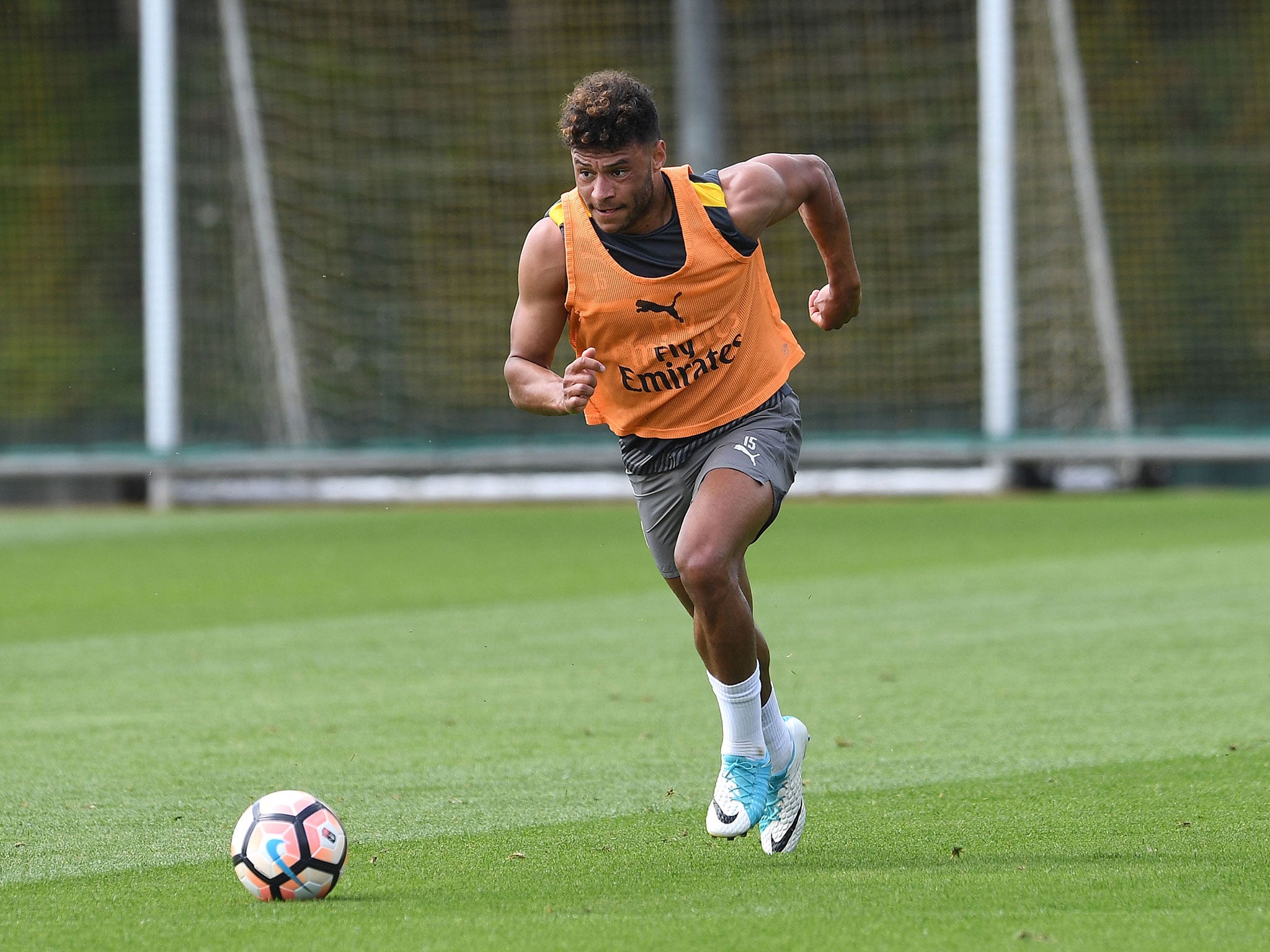 Alex Oxlade-Chamberlain in training ahead of Saturday's FA Cup final
