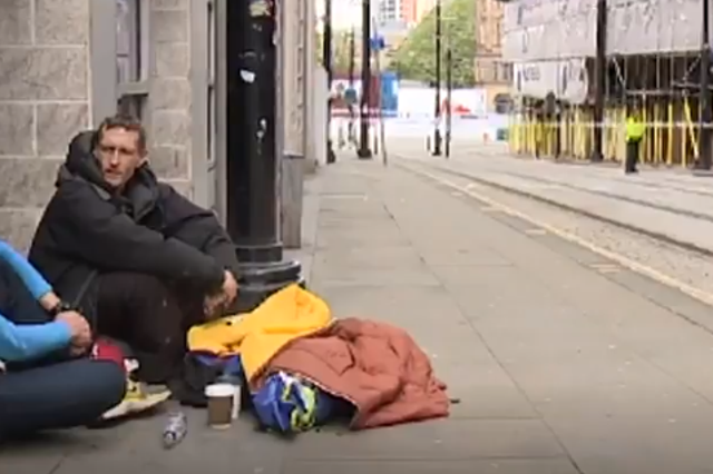 Stephen Jones, a homeless 'hero' of the Manchester attack, has been pictured back on the streets