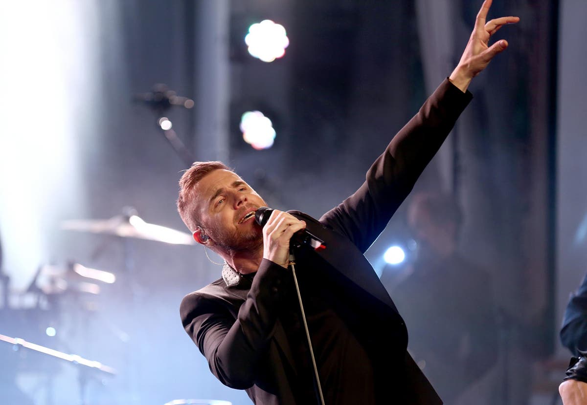 Gary Barlow Apologises After Littering The Eden Project With Plastic Confetti The Independent The Independent