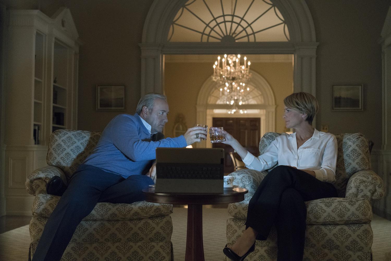 Frank and Claire scheming in the White House (Netflix)