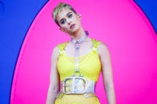 Manchester attack: Katy Perry pays tribute to victims at London show