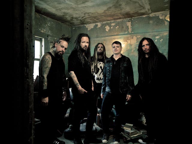 Korn, from left to right, Fieldy