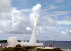 US tests interceptor designed to strike down ballistic missiles