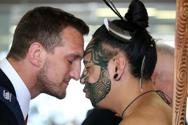 Sam Warburton experienced a traditional Hongi welcome as the Lions arrived in Auckland